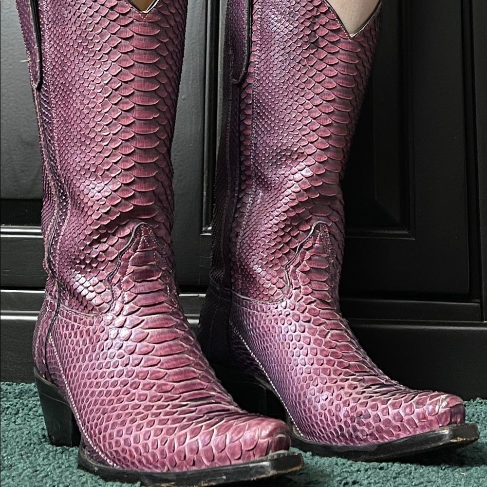 CUSTOM WOMEN'S PURPLE FULL PYTHON WOVEN COWGIRL BOOTS - SNIP TOE